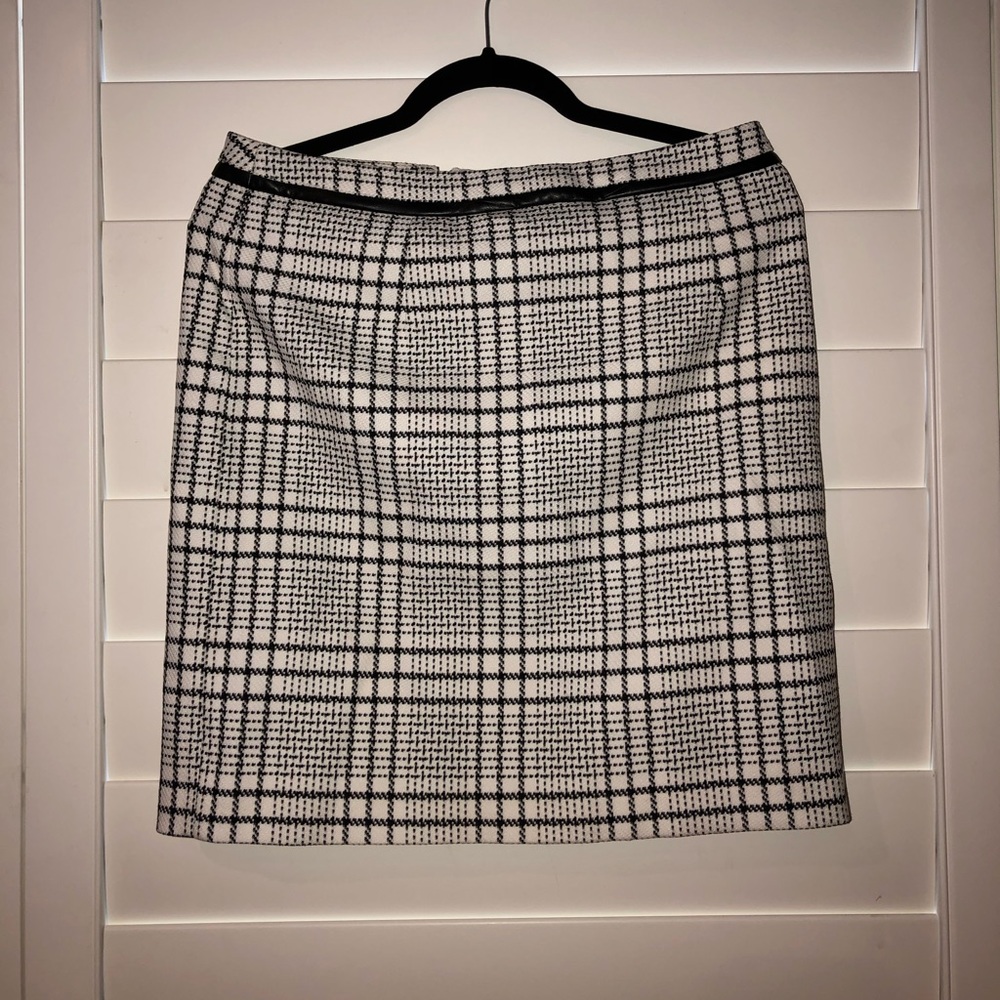 White House Black Market white/black Plaid Skirt